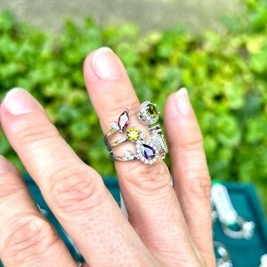 NWT COLORFUL Shapes Rhinestone Wraparound Ring